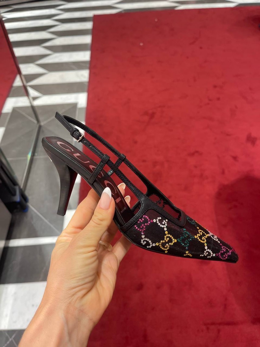 GUCCI Sandals front view - Women's luxury Shoes