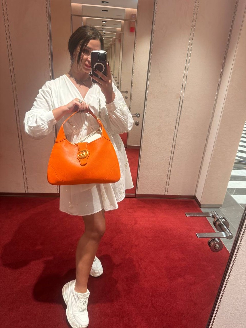 GUCCI Shoulder bags side view - Women's luxury Bags