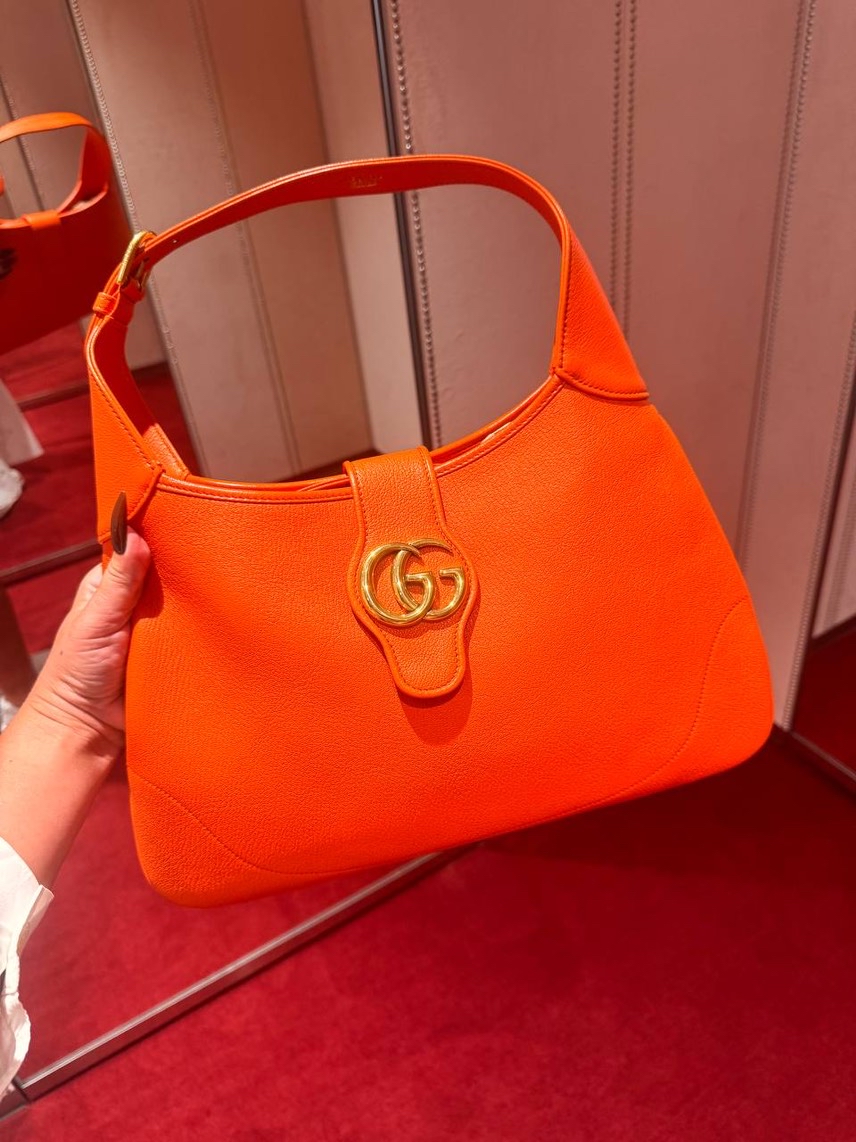 GUCCI Shoulder bags front view - Women's luxury Bags