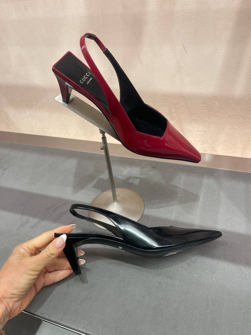 GUCCI Sandals front view - Women's luxury Shoes