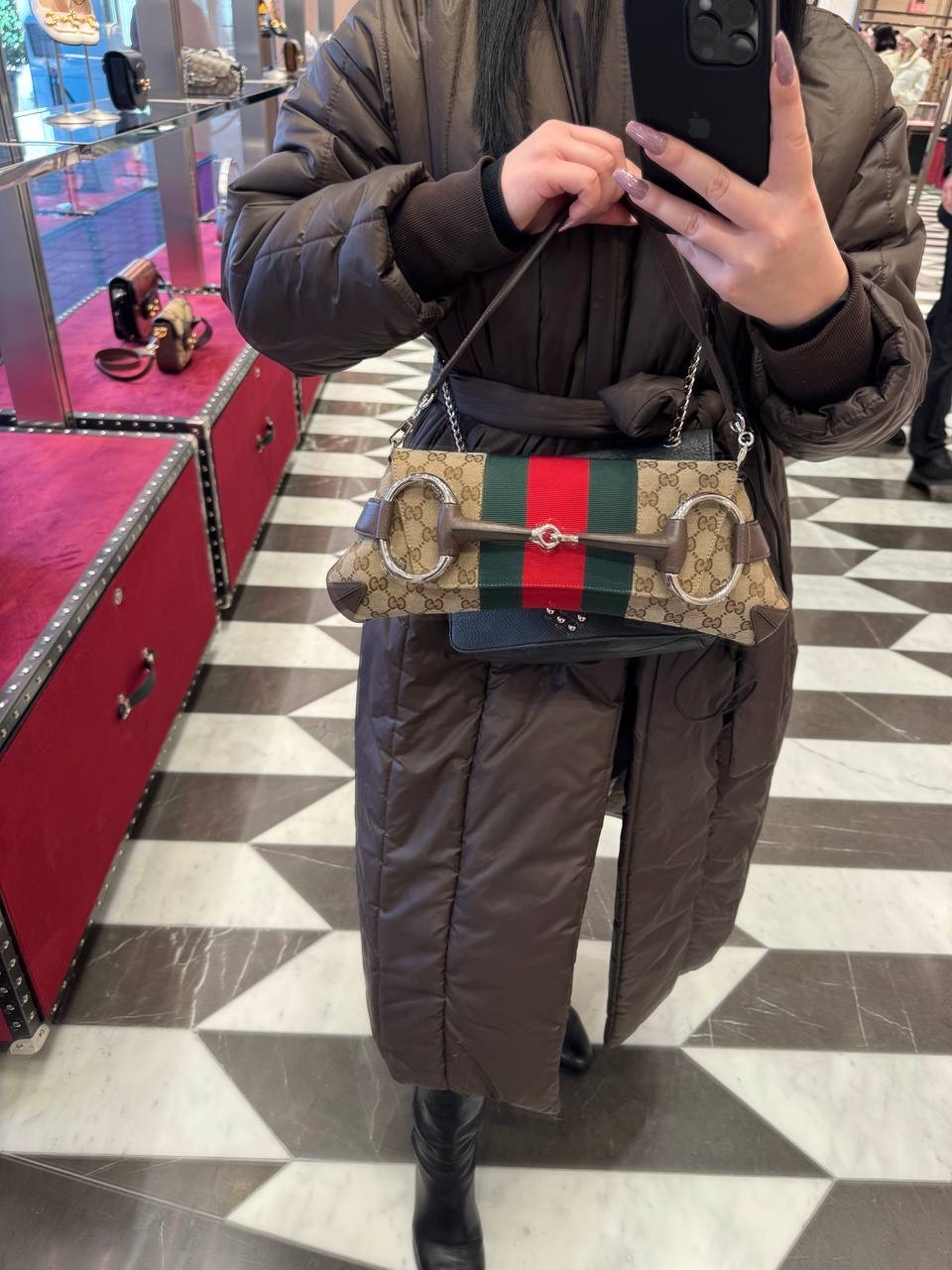 GUCCI Shoulder bags side view - Women's luxury Bags