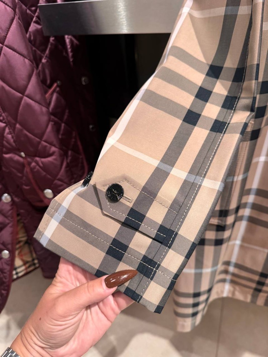 BURBERRY Coats side view - Women's luxury Clothes