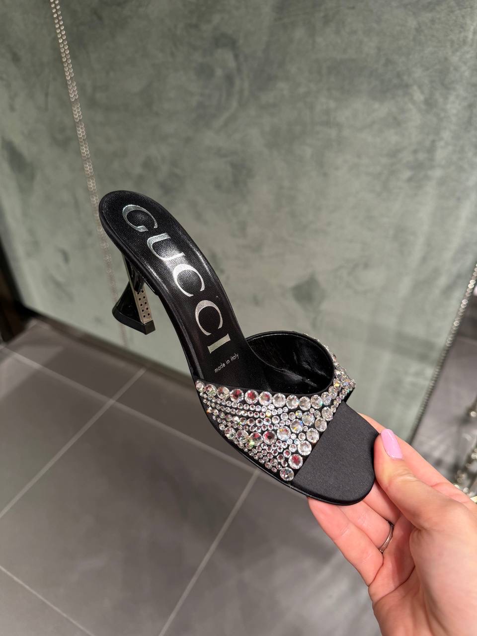 GUCCI Sandals side view - Women's luxury Shoes
