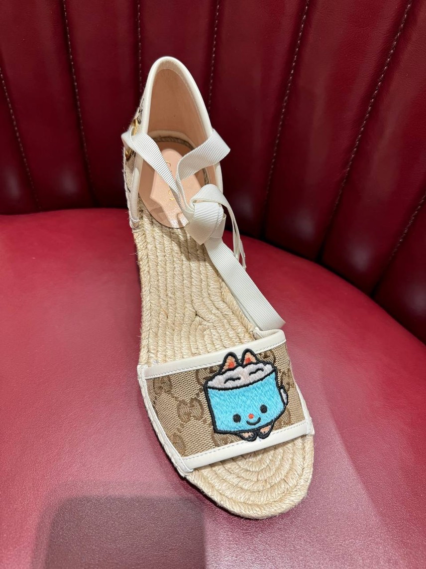 GUCCI Sandals side view - Women's luxury Shoes