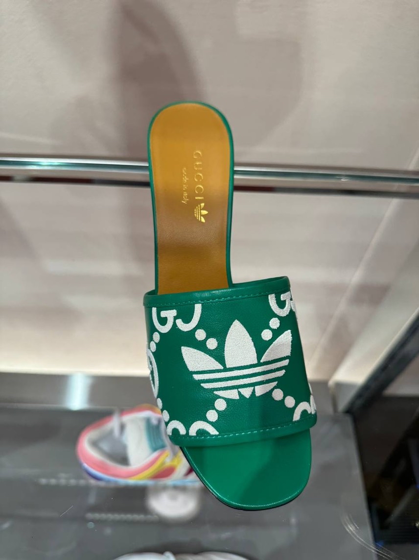 GUCCI Sandals side view - Women's luxury Shoes