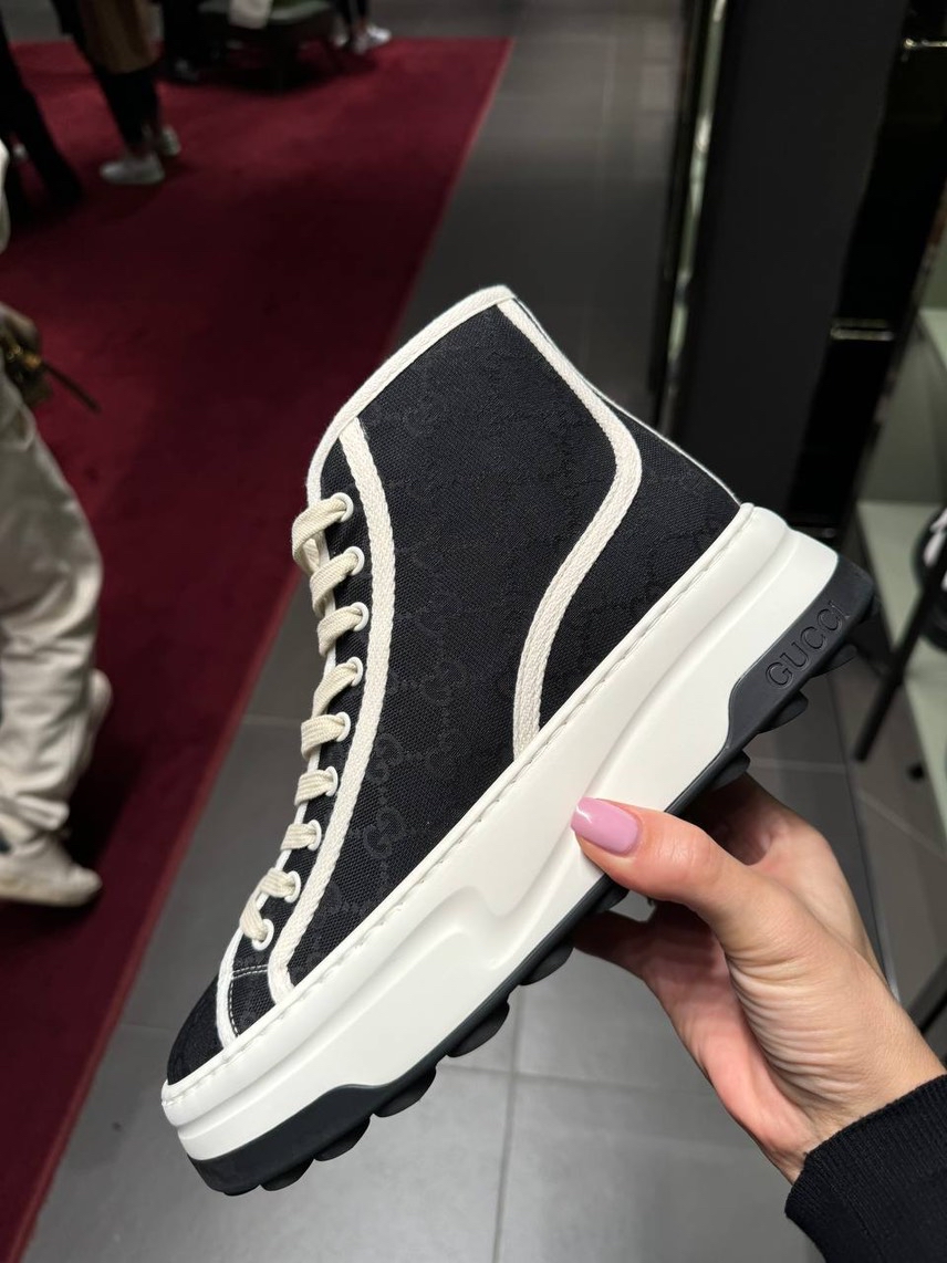 GUCCI Sneakers front view - Men's luxury Shoes