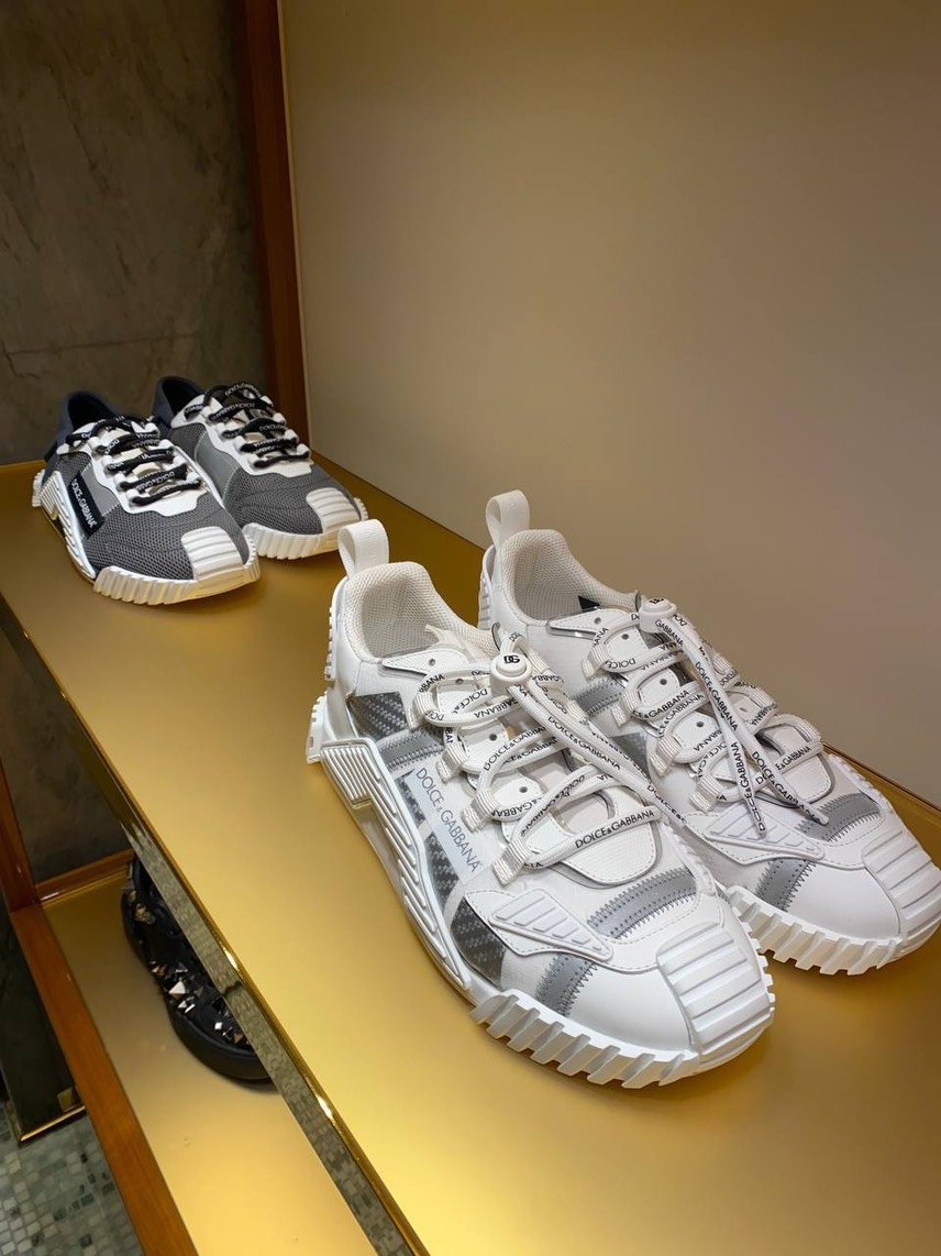 DOLCE & GABBANA Sneakers side view - Men's luxury Shoes