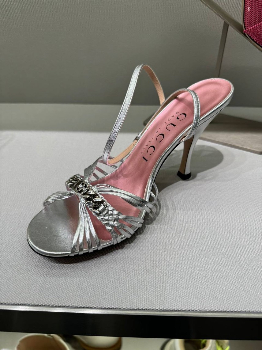 GUCCI Sneakers front view - Women's luxury Shoes