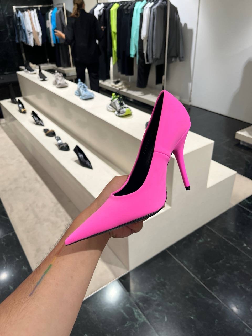 BALENCIAGA Pumps side view - Women's luxury Shoes