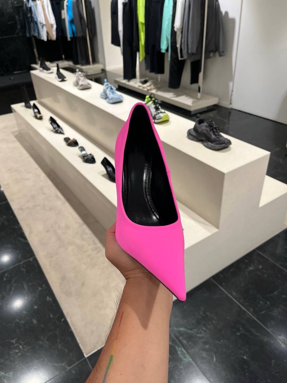 BALENCIAGA Pumps side view - Women's luxury Shoes