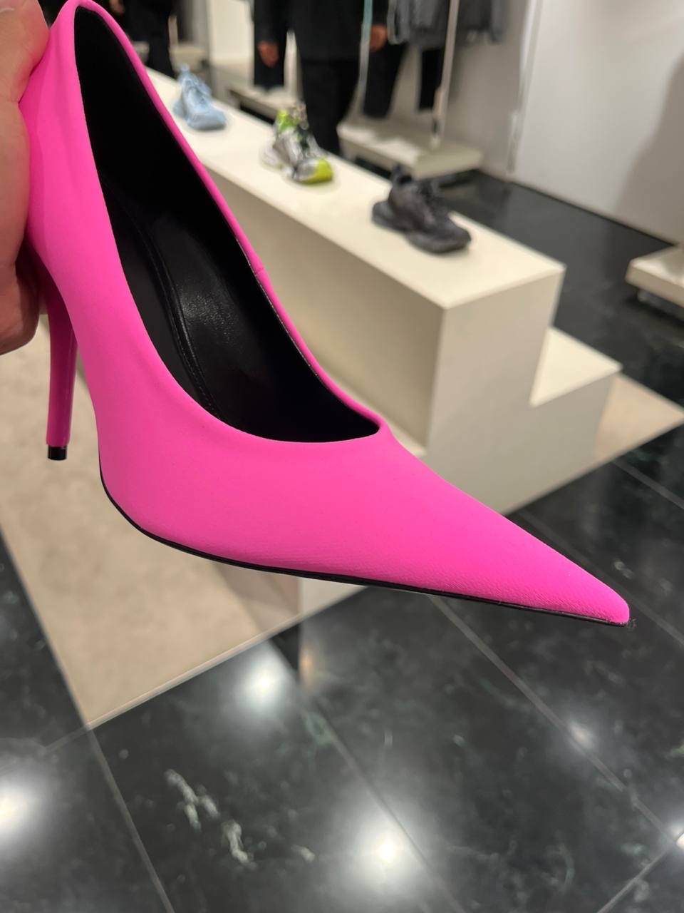BALENCIAGA Pumps side view - Women's luxury Shoes