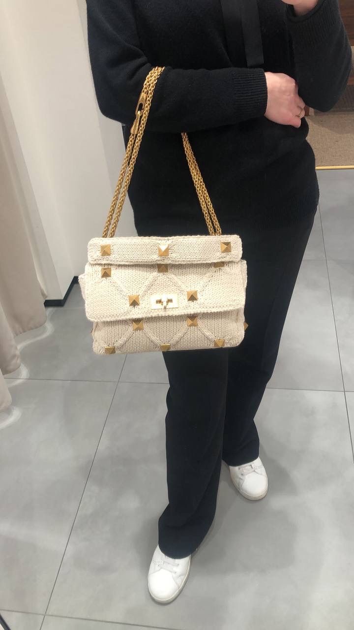 VALENTINO GARAVANI Crossbody bags front view - Women's luxury Bags