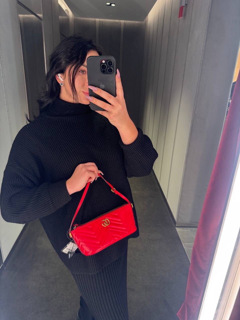 GUCCI Shoulder bags side view - Women's luxury Bags