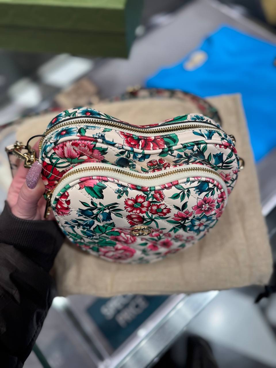 GUCCI Crossbody bags side view - Women's luxury Bags