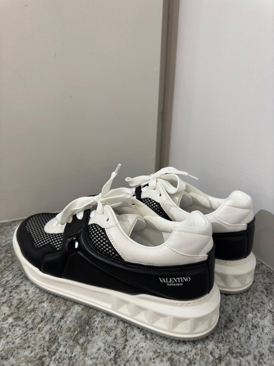 VALENTINO GARAVANI Sneakers side view - Men's luxury Shoes