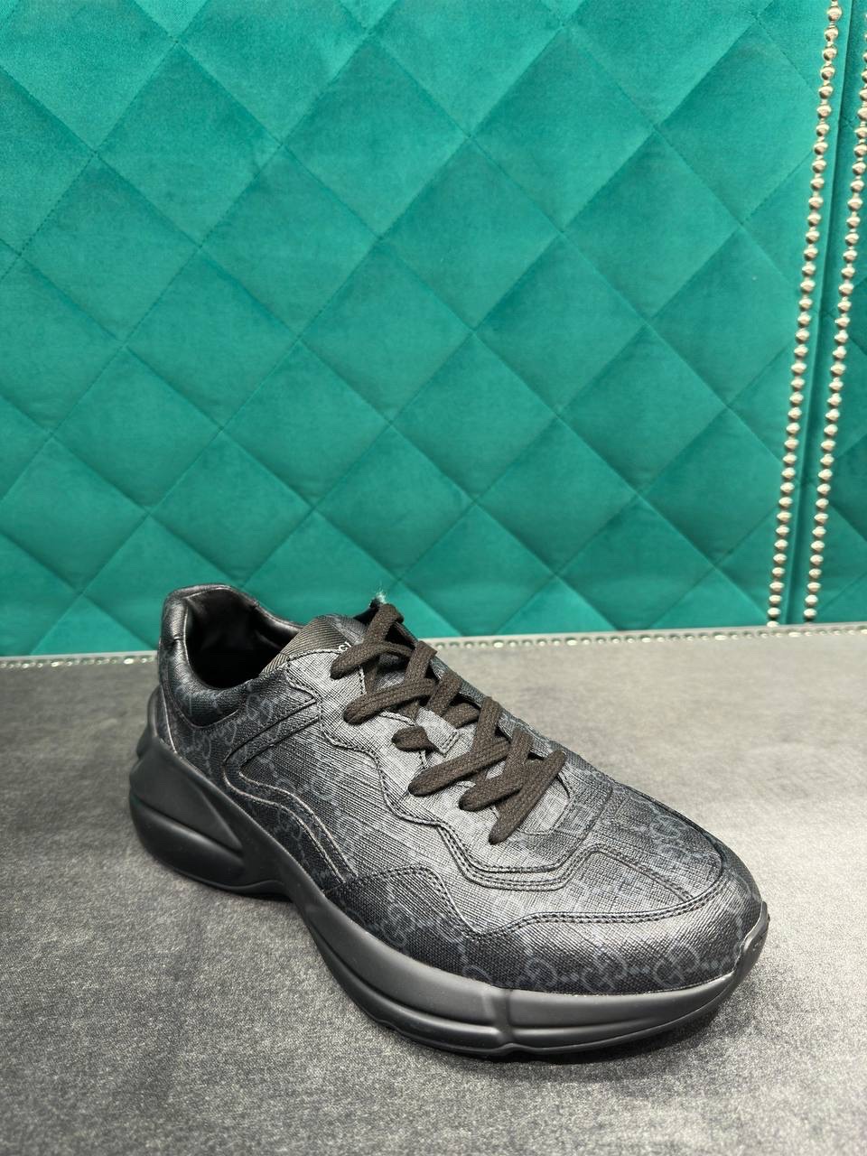 GUCCI Sneakers front view - Men's luxury Shoes