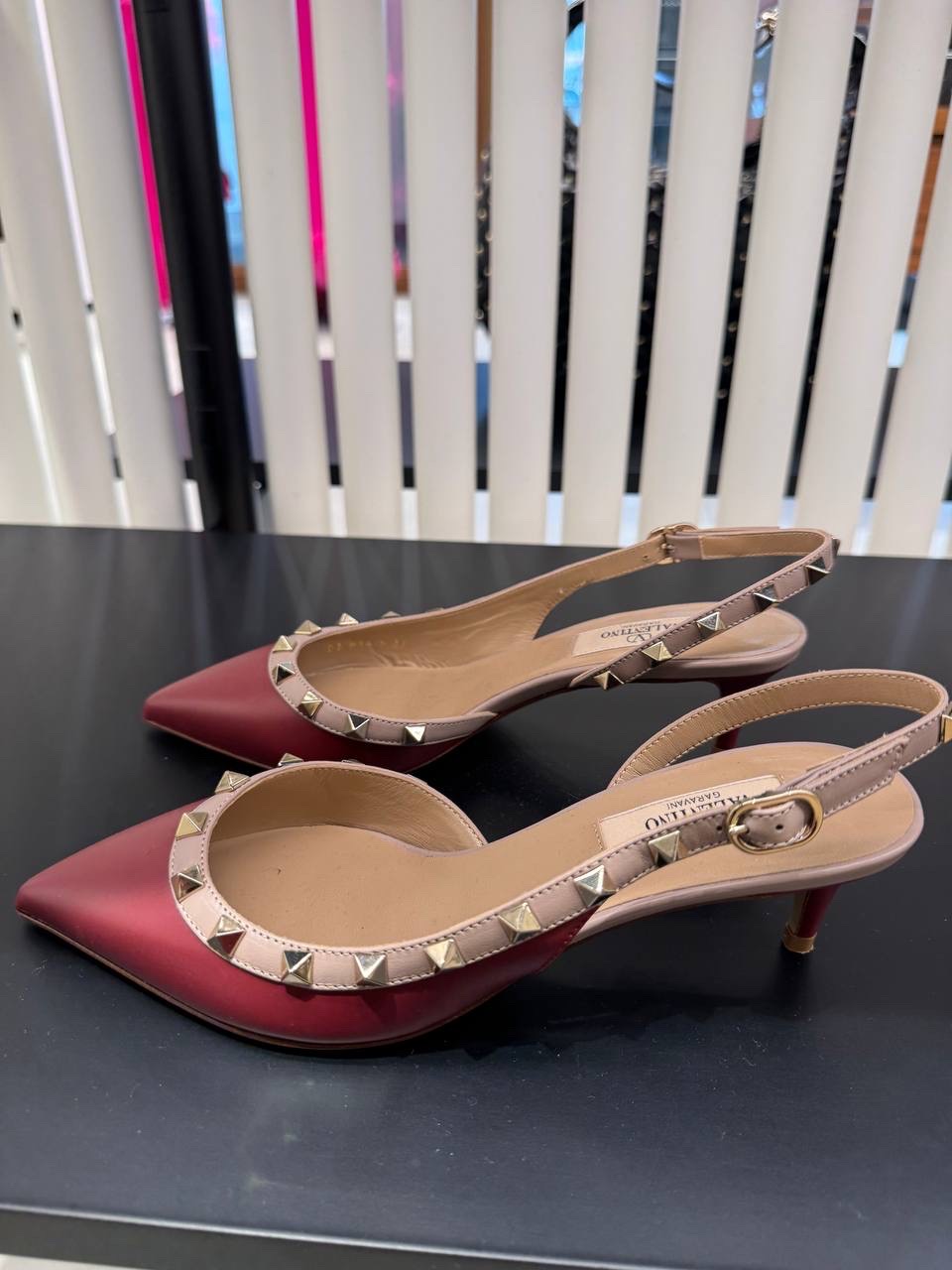 VALENTINO GARAVANI Sandals front view - Women's luxury Shoes