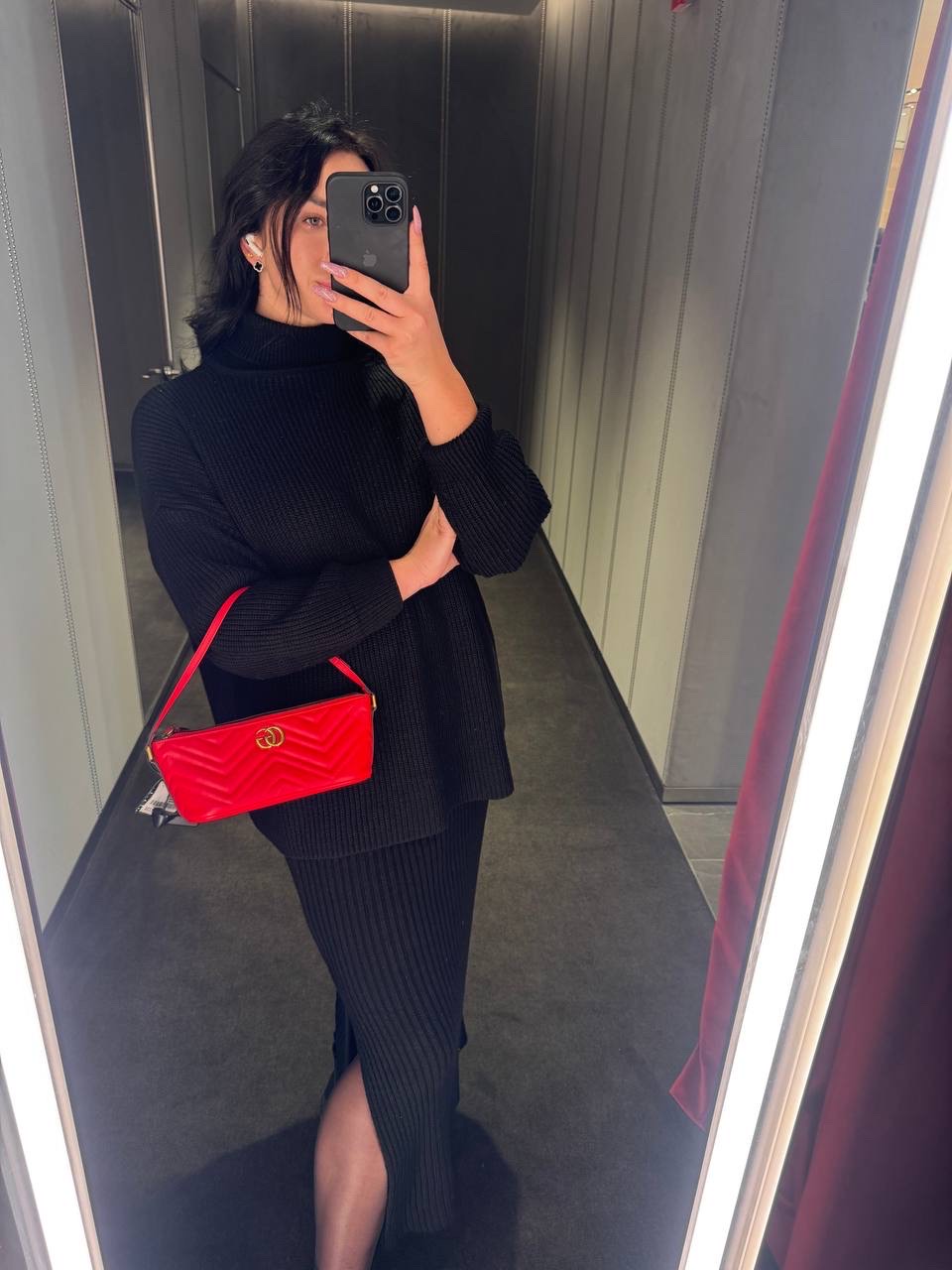 GUCCI Shoulder bags side view - Women's luxury Bags