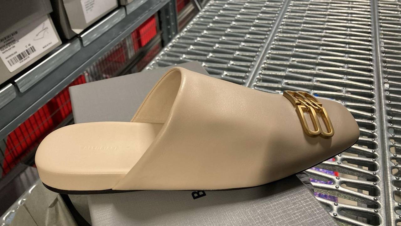BALENCIAGA Mules side view - Women's luxury Shoes