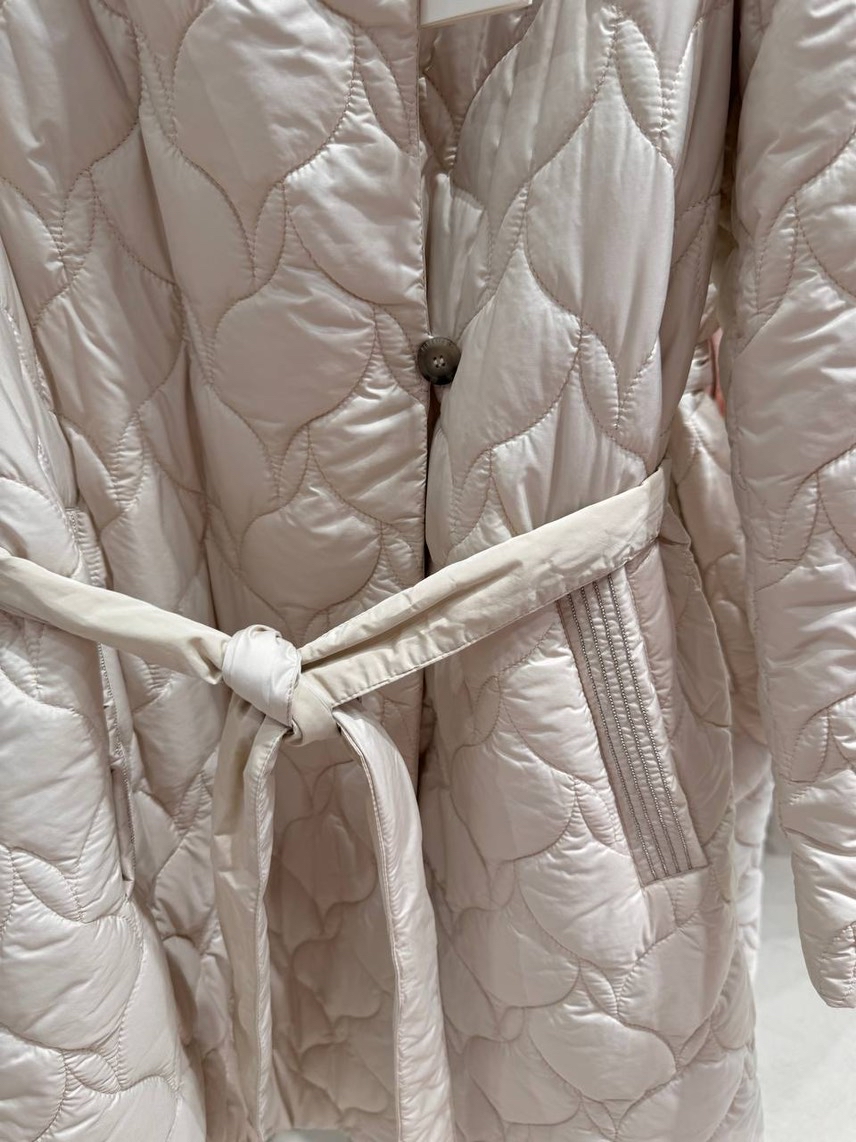 PESERICO Down jacket side view - Women's luxury Clothes