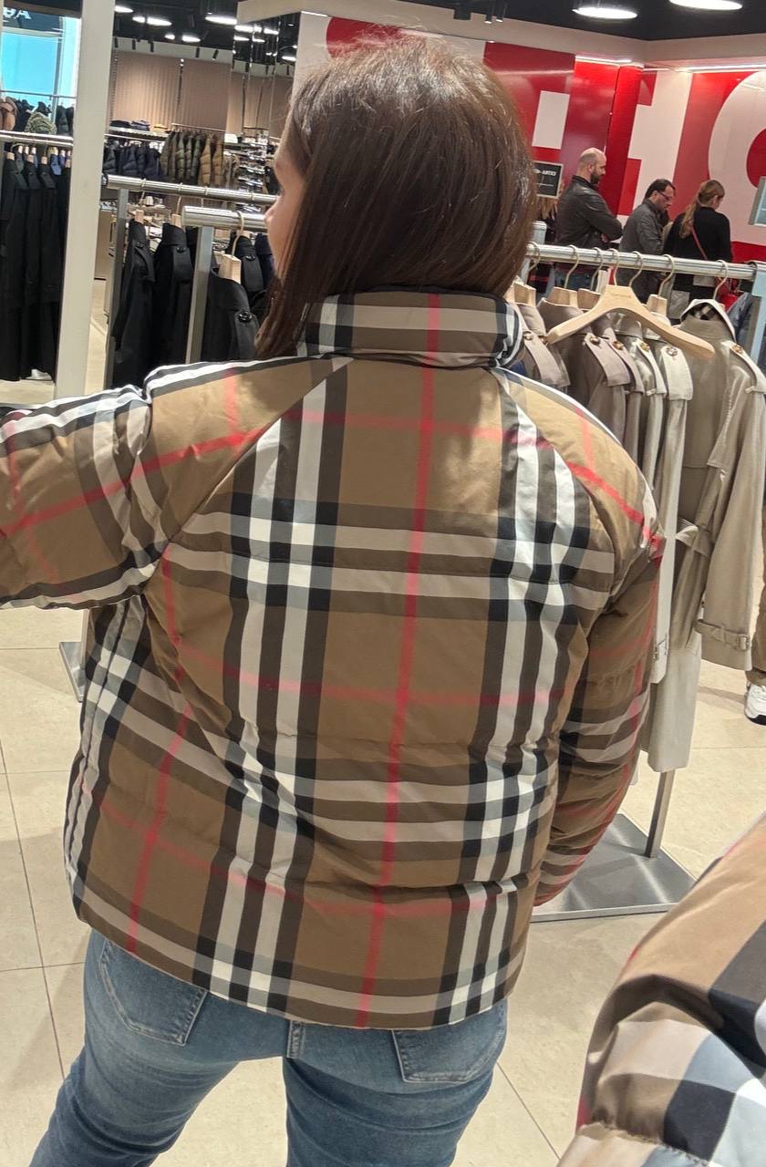 BURBERRY Down jacket side view - Women's luxury Clothes