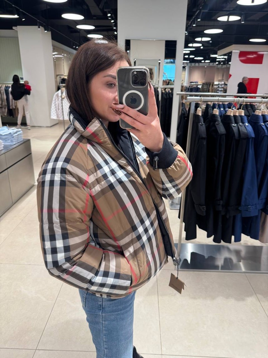 BURBERRY Down jacket side view - Women's luxury Clothes