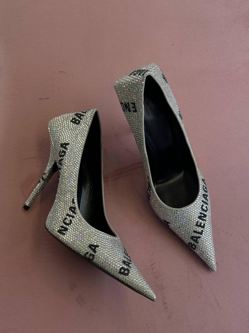 BALENCIAGA Pumps front view - Women's luxury Shoes