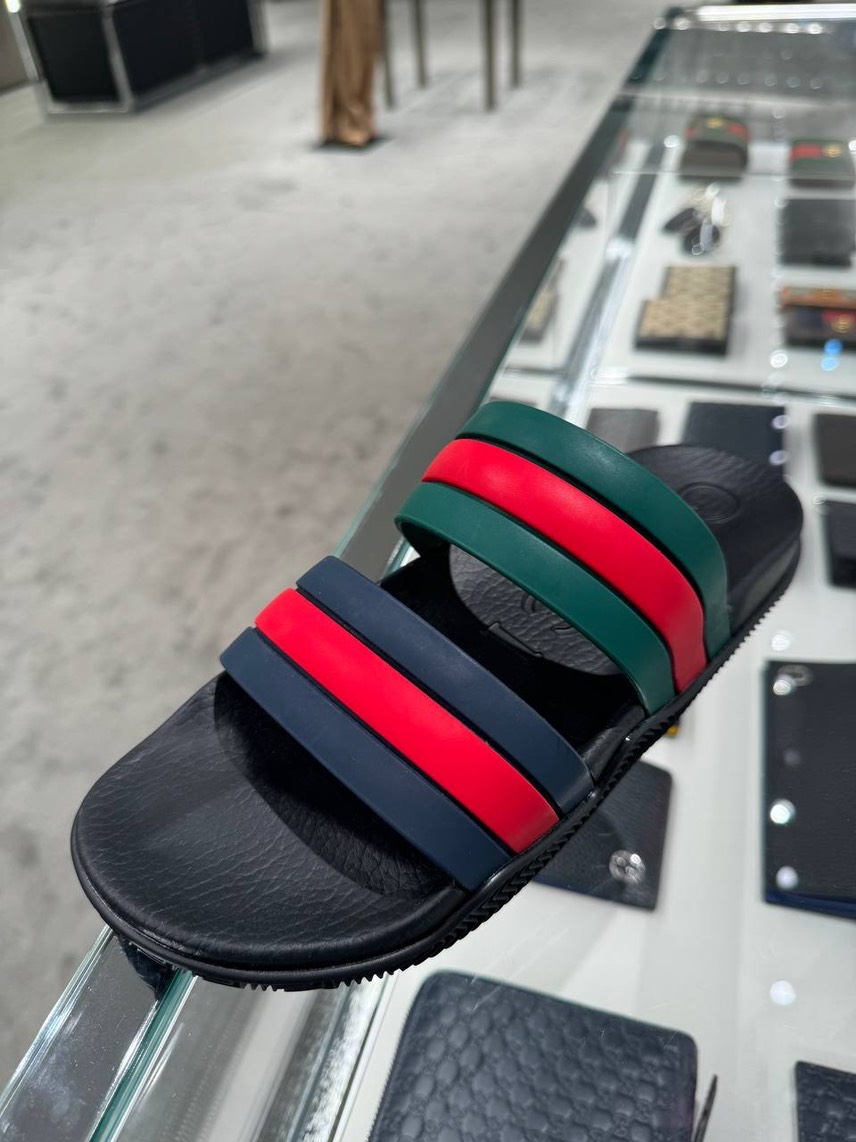 GUCCI Slides front view - Men's luxury Shoes