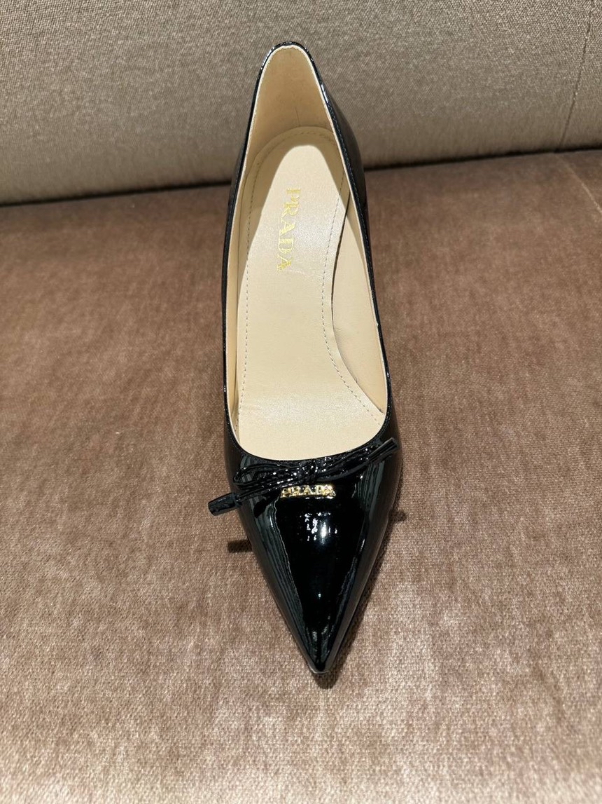 PRADA Pumps side view - Women's luxury Shoes
