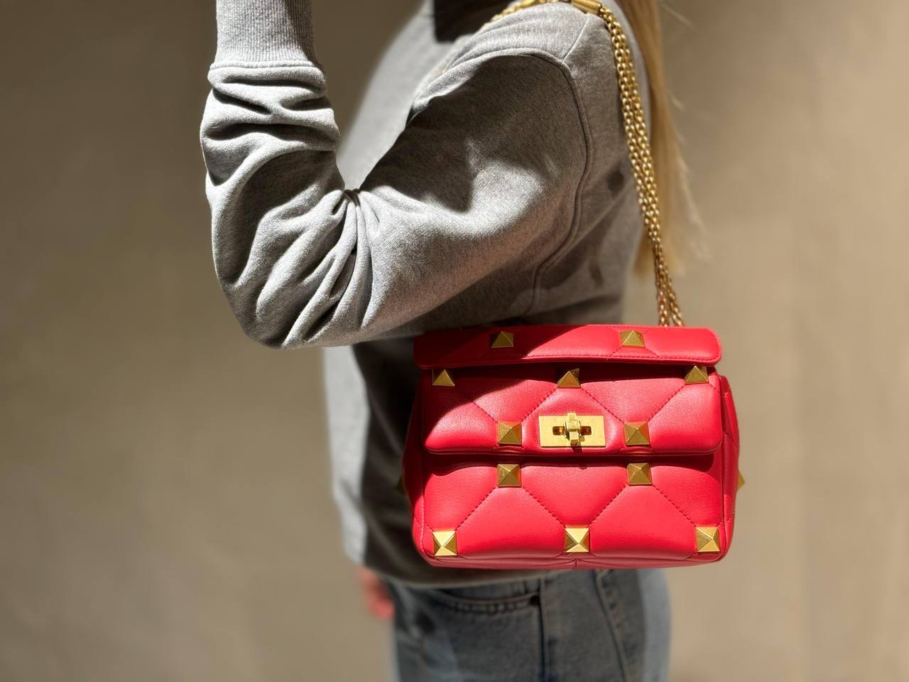 VALENTINO GARAVANI Crossbody bags side view - Women's luxury Bags