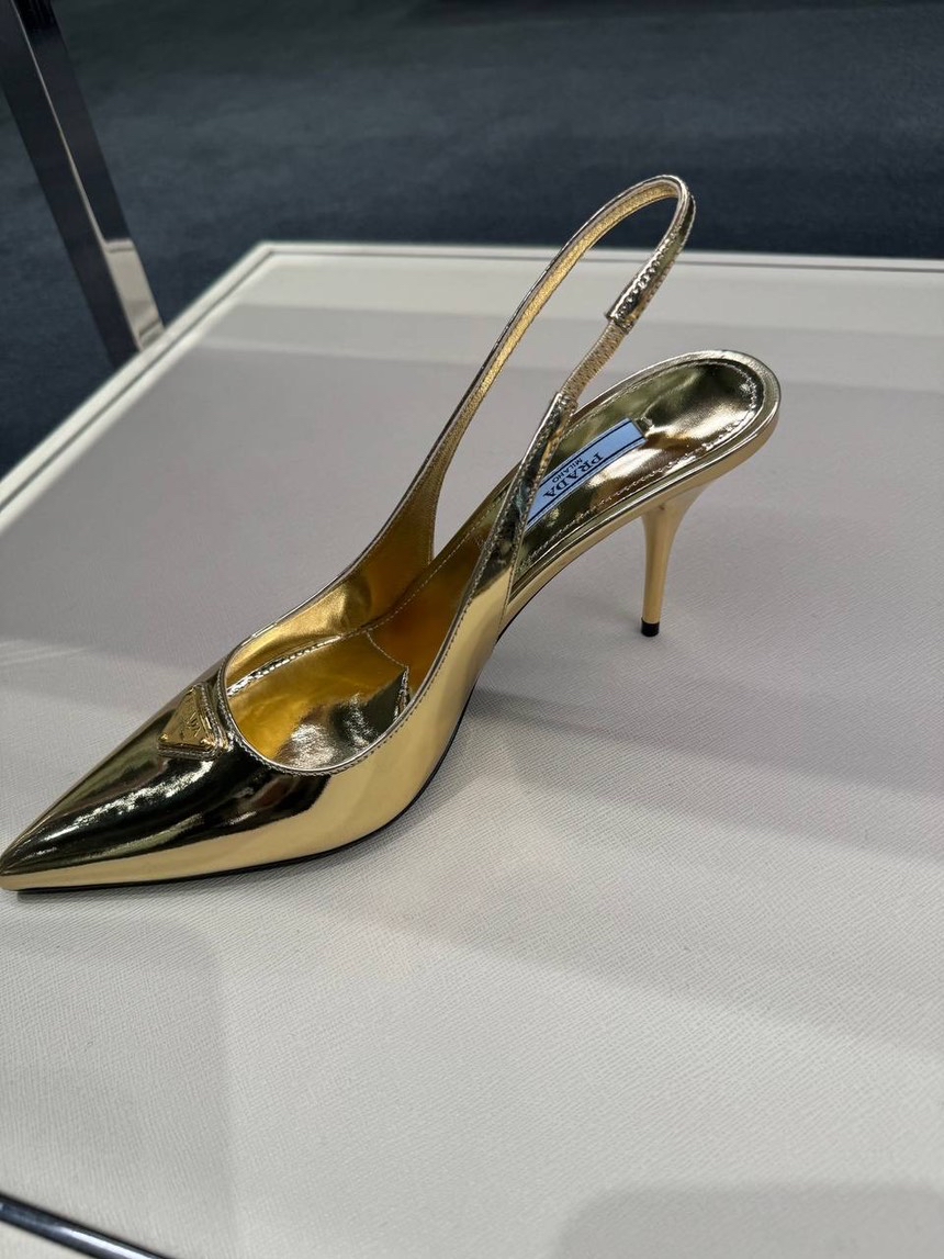 PRADA Pumps side view - Women's luxury Shoes