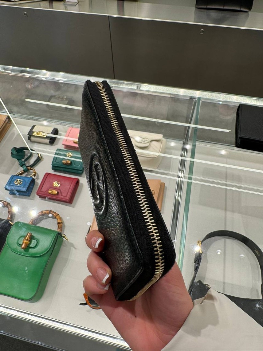 GUCCI Wallets and small leather goods side view - Women's luxury Accessories