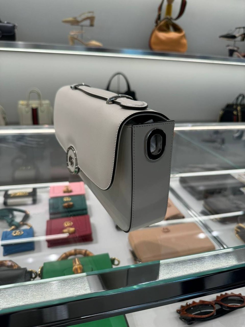 GUCCI Crossbody bags side view - Women's luxury Bags