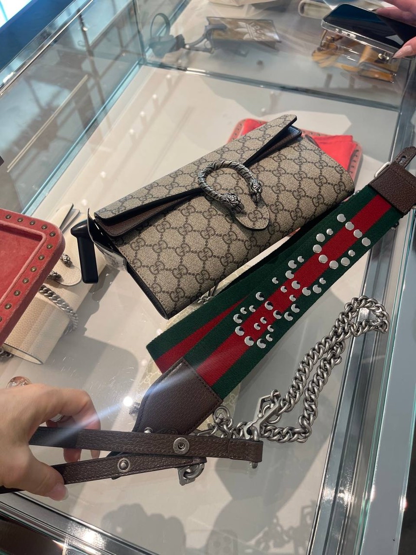 GUCCI Crossbody bags side view - Women's luxury Bags