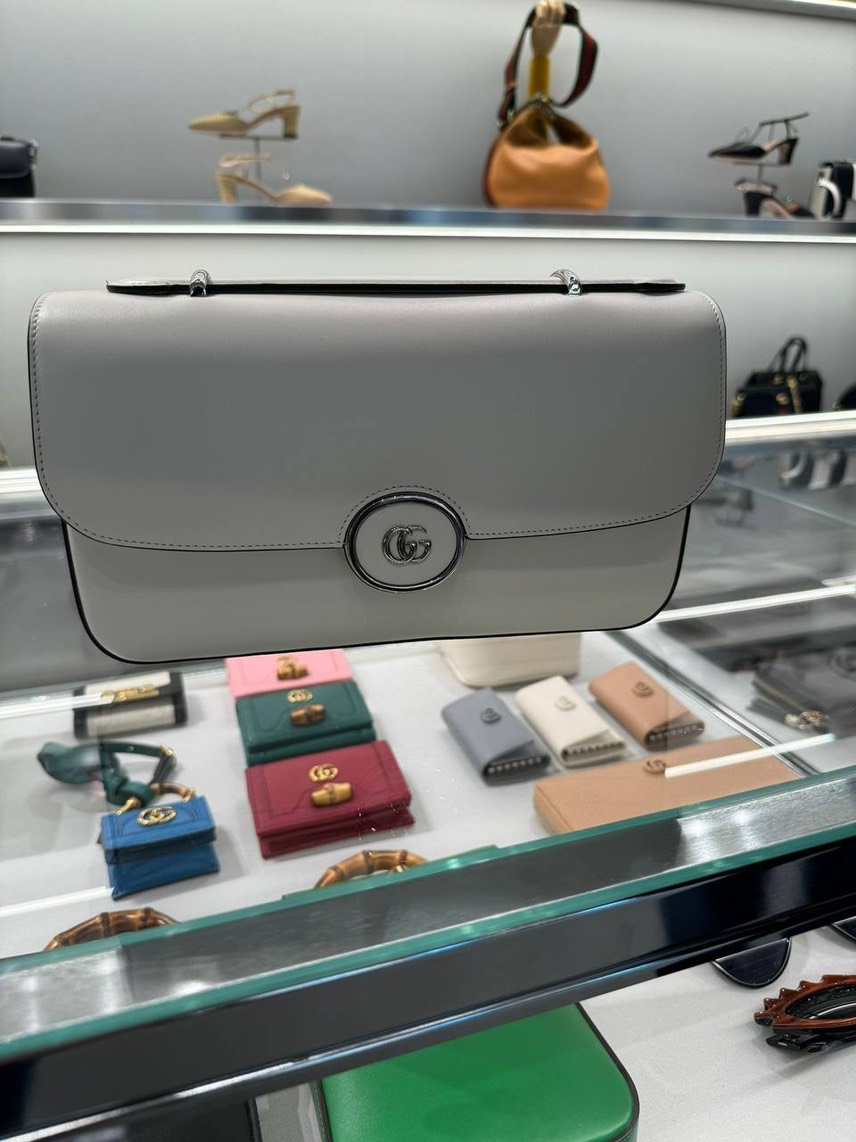 GUCCI Crossbody bags front view - Women's luxury Bags