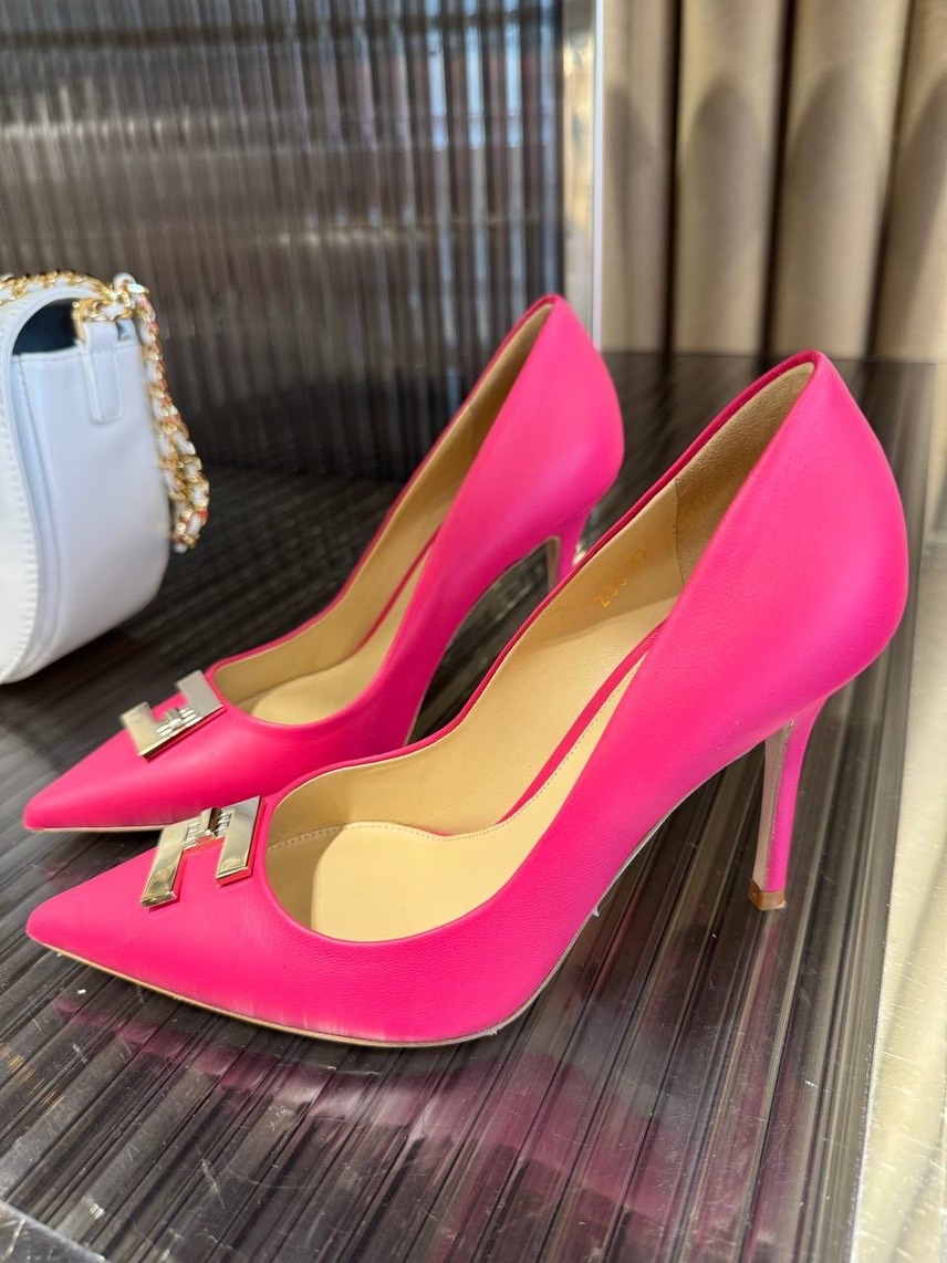 ELISABETTA FRANCHI Pumps front view - Women's luxury Shoes