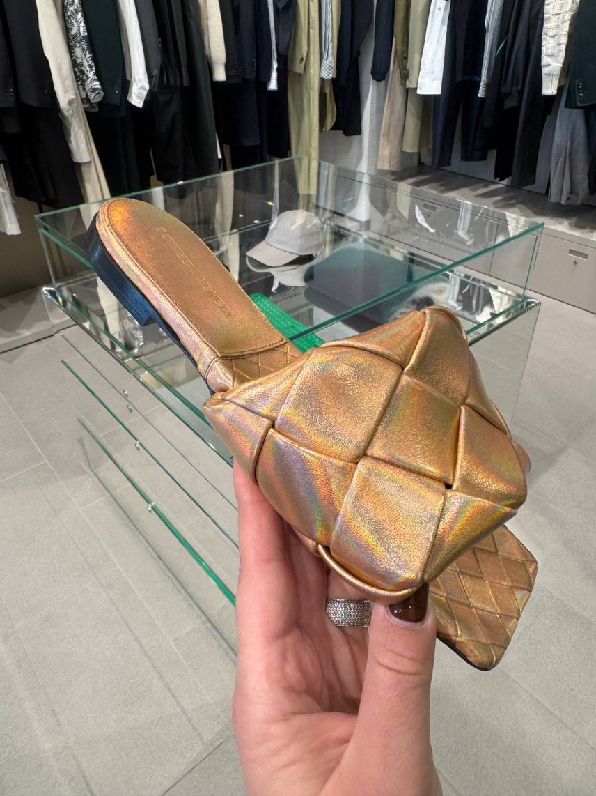 BOTTEGA VENETA Slides front view - Women's luxury Shoes