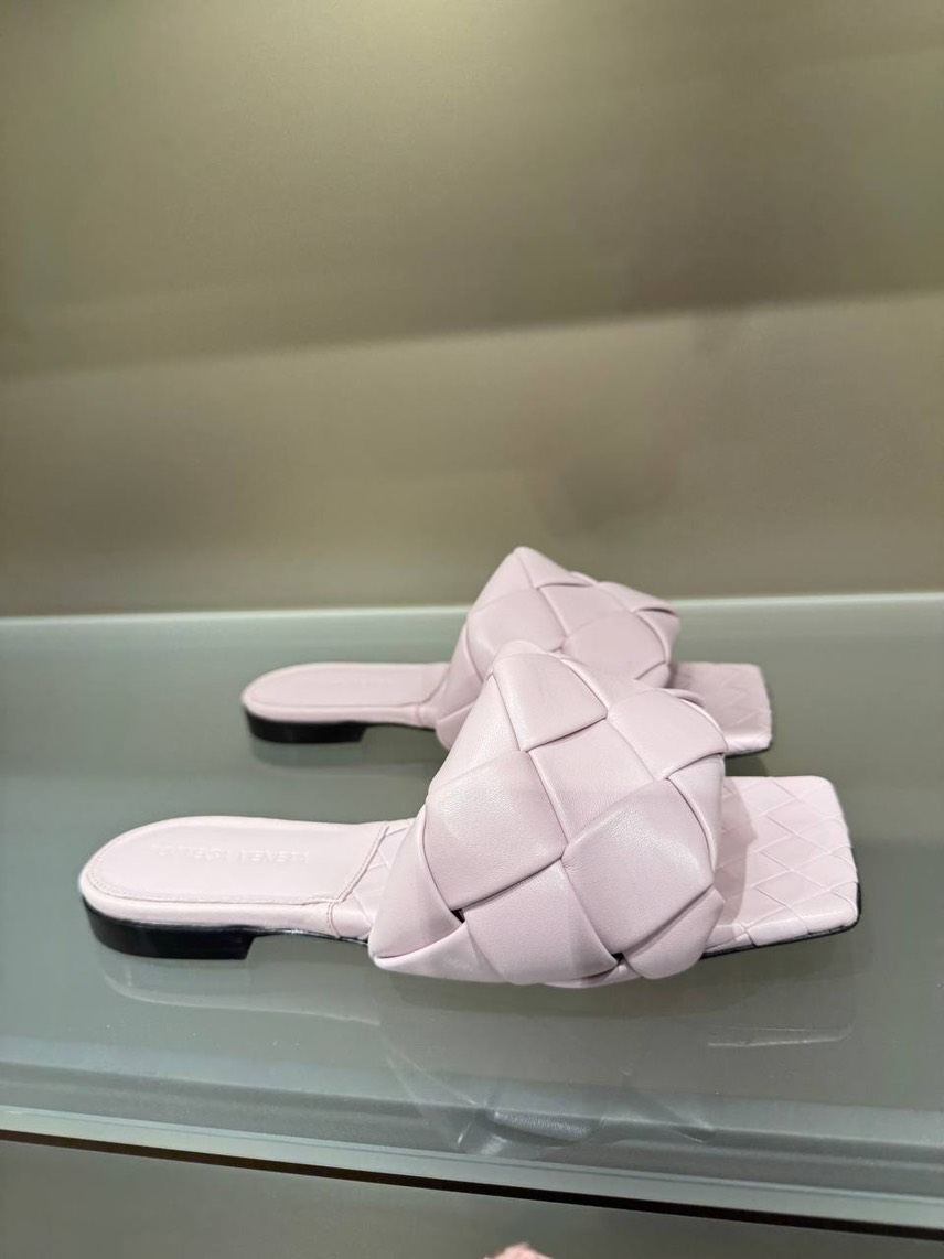 BOTTEGA VENETA Slides front view - Women's luxury Shoes