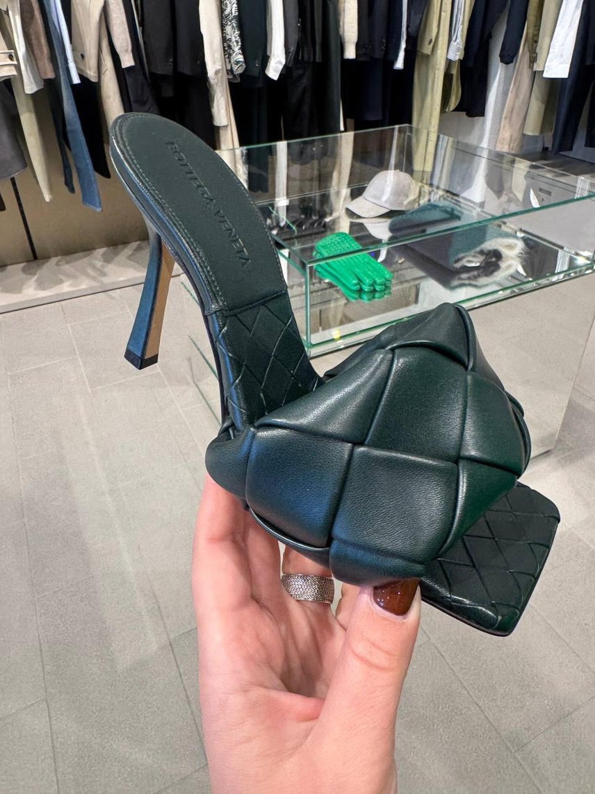 BOTTEGA VENETA Sandals front view - Women's luxury Shoes