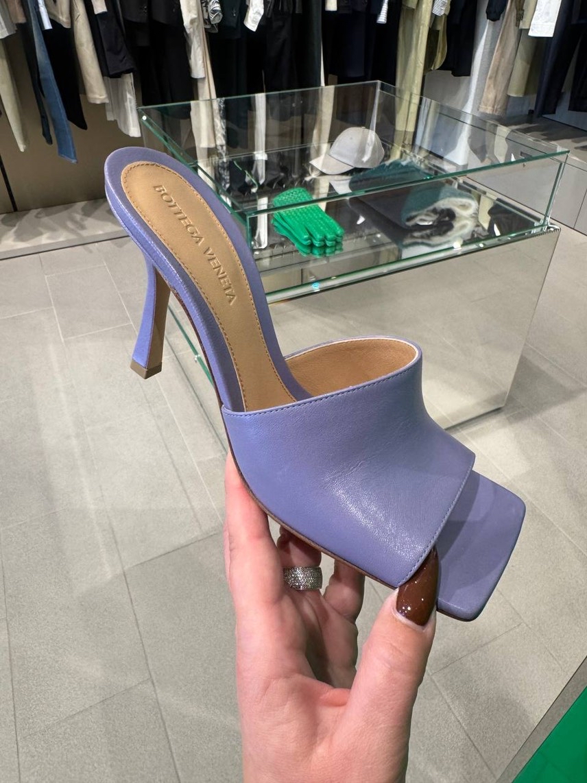BOTTEGA VENETA Sandals front view - Women's luxury Shoes