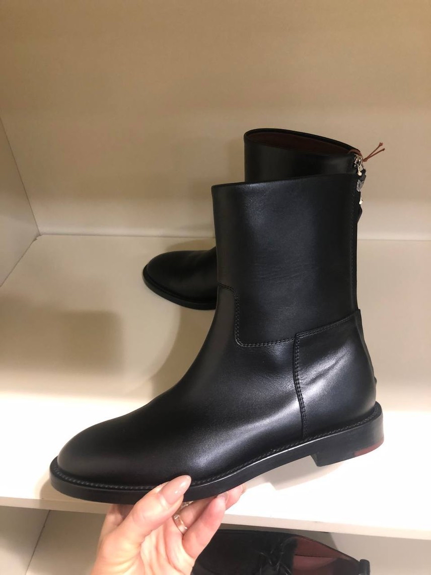 LORO PIANA Boots front view - Women's luxury Shoes