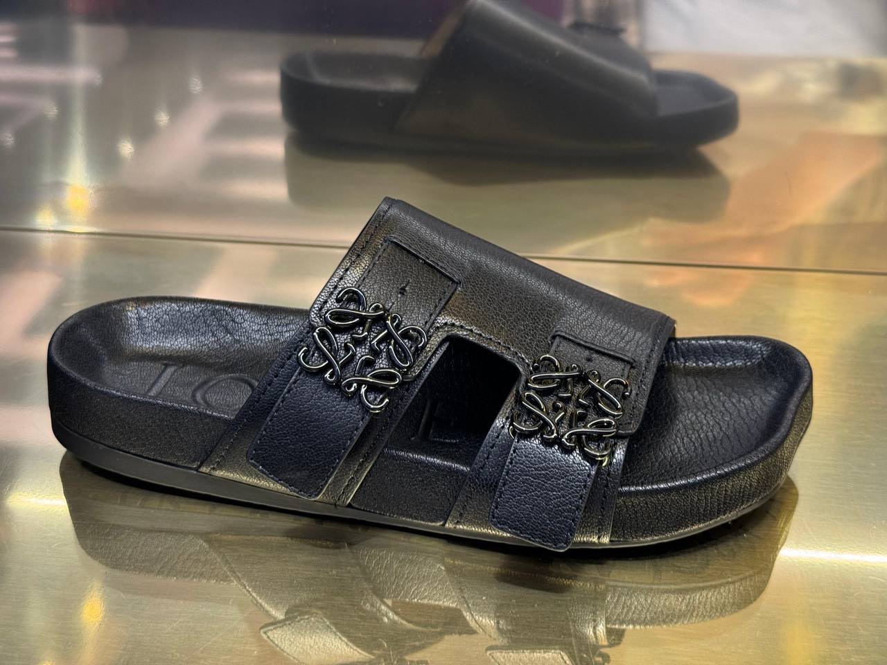 LOEWE Sandals side view - Women's luxury Shoes
