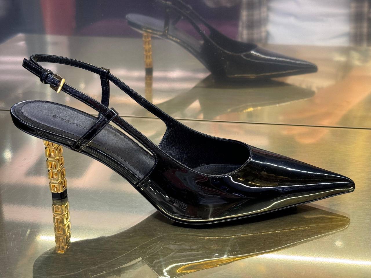 GIVENCHY Pumps front view - Women's luxury Shoes