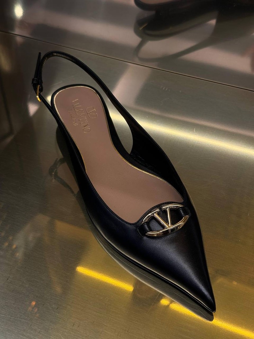 VALENTINO GARAVANI Sandals side view - Women's luxury Shoes