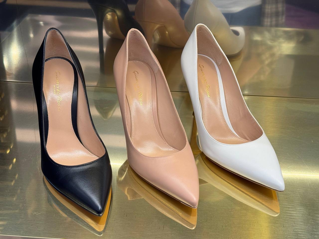 GIANVITO ROSSI Pumps front view - Women's luxury Shoes