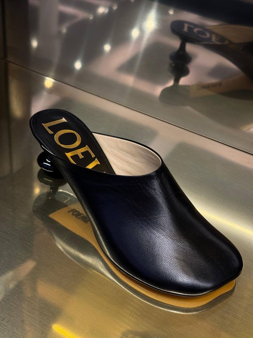 LOEWE Mules front view - Women's luxury Shoes