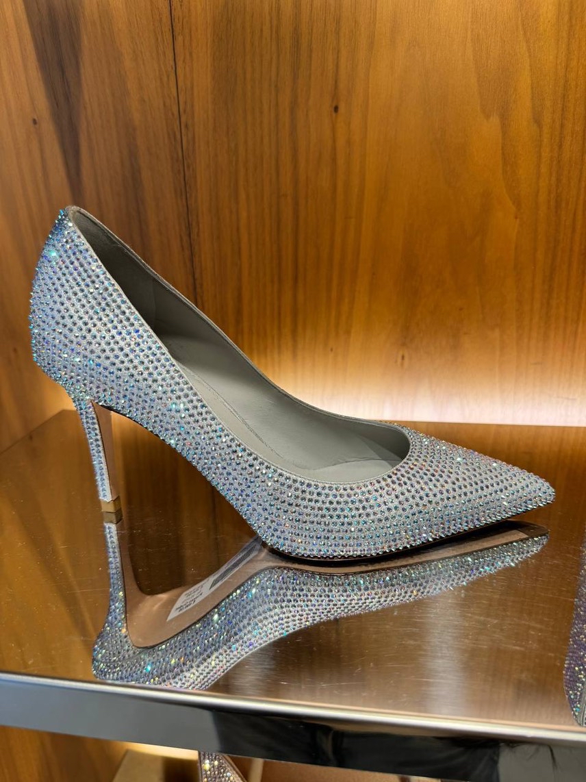 LE SILLA Pumps front view - Women's luxury Shoes