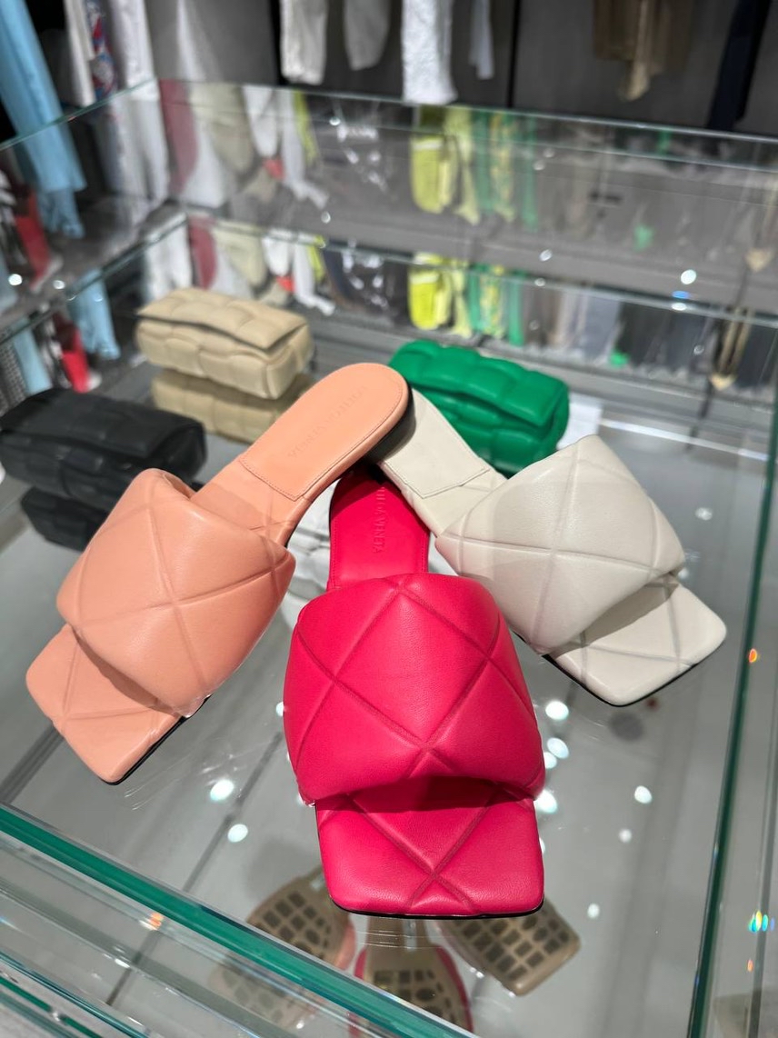 BOTTEGA VENETA Slides front view - Women's luxury Shoes