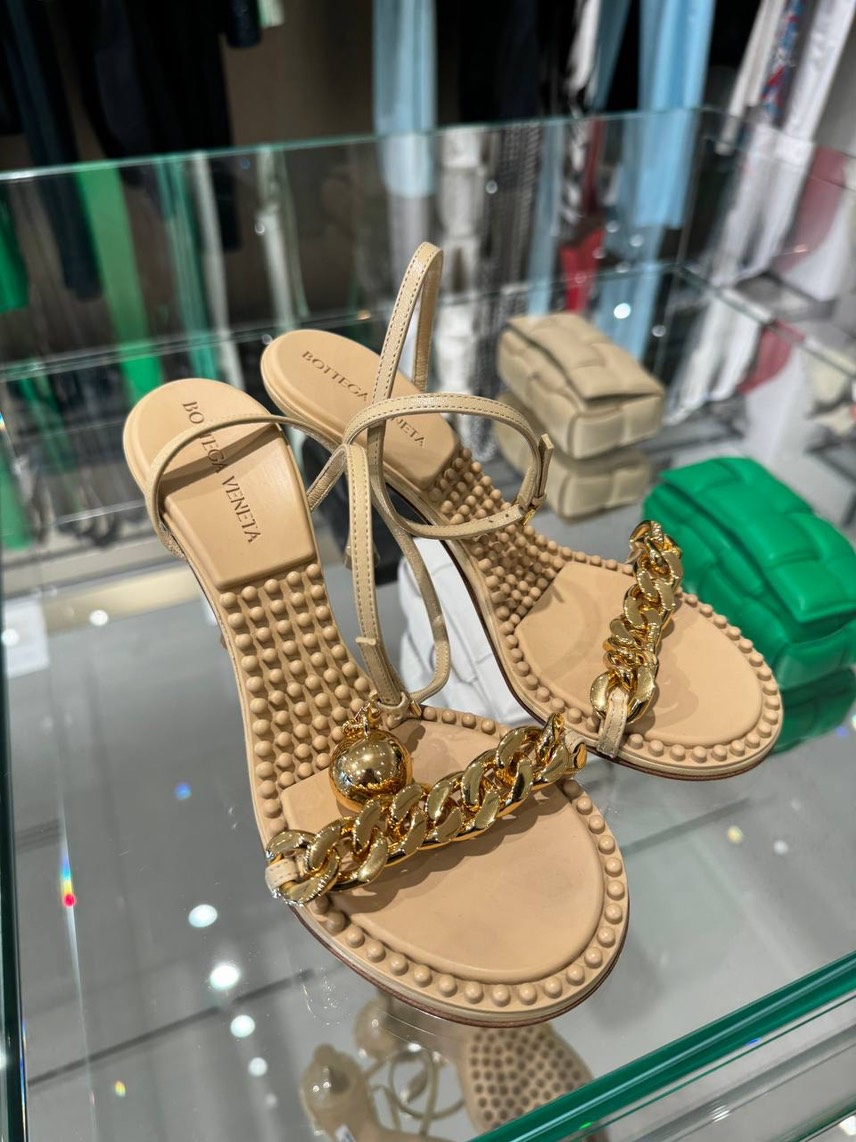 BOTTEGA VENETA Sandals front view - Women's luxury Shoes