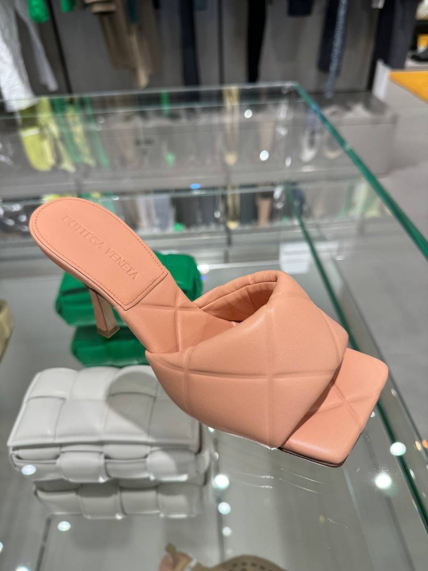 BOTTEGA VENETA Sandals front view - Women's luxury Shoes